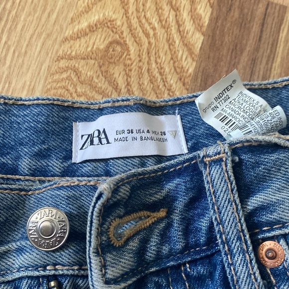 zara jean shorts - Picture 2 of 3